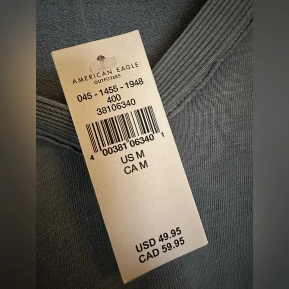 American Eagle NWT cropped hoodie - Picture 2 of 4